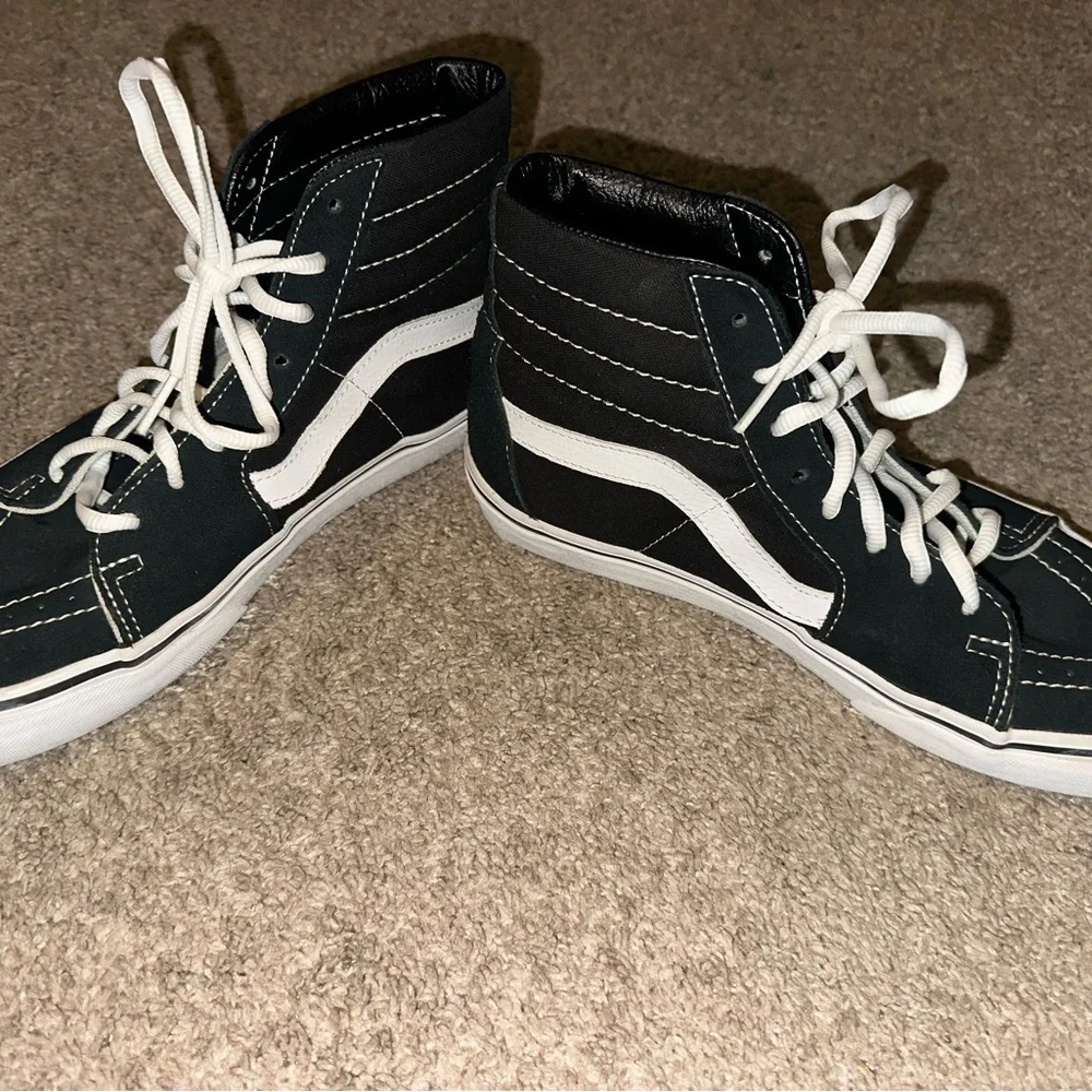 Hi-Top Vans - Picture 4 of 8